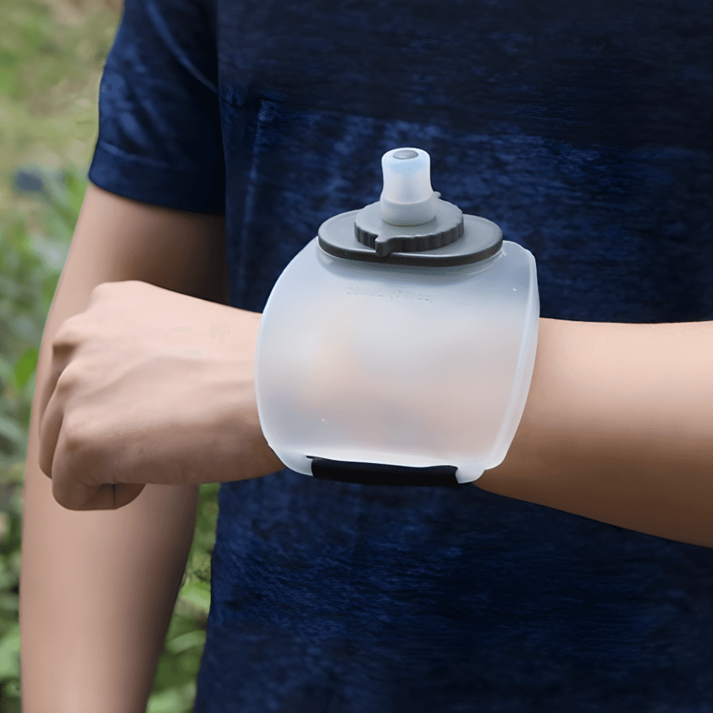 BransoButelka- Przenośna butelka zakładana na nadgarstek ( biała 200ml )