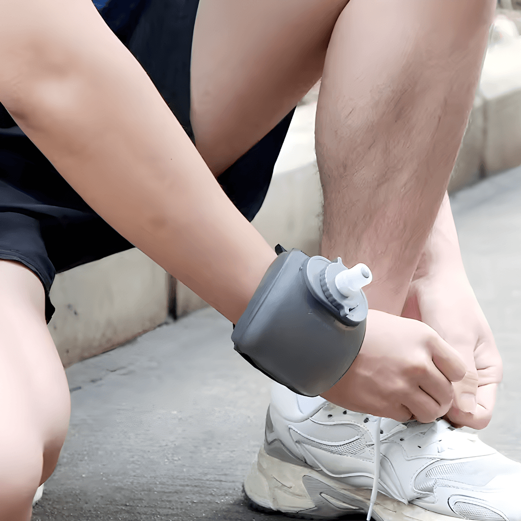 BransoButelka- Przenośna butelka zakładana na nadgarstek ( biała 200ml )