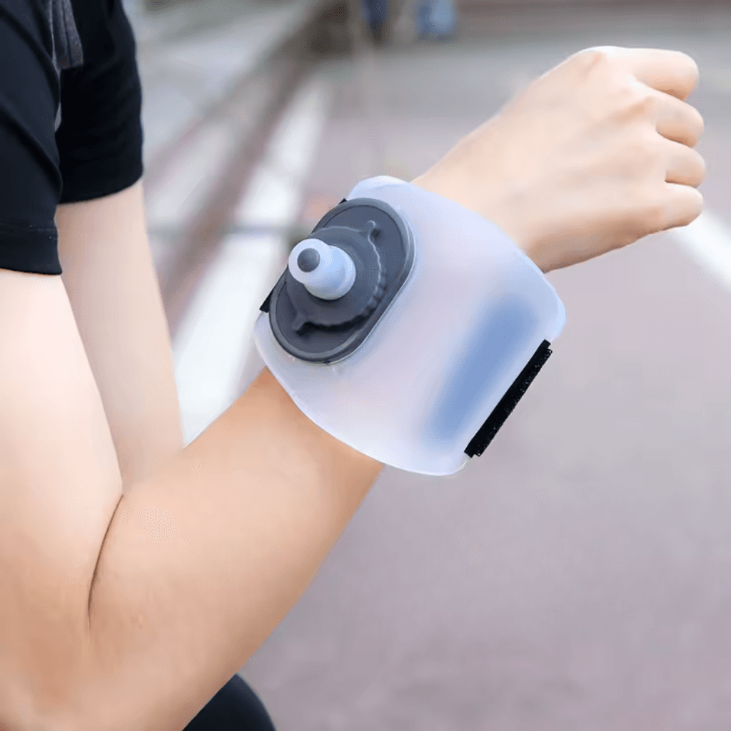 BransoButelka- Przenośna butelka zakładana na nadgarstek ( biała 200ml )